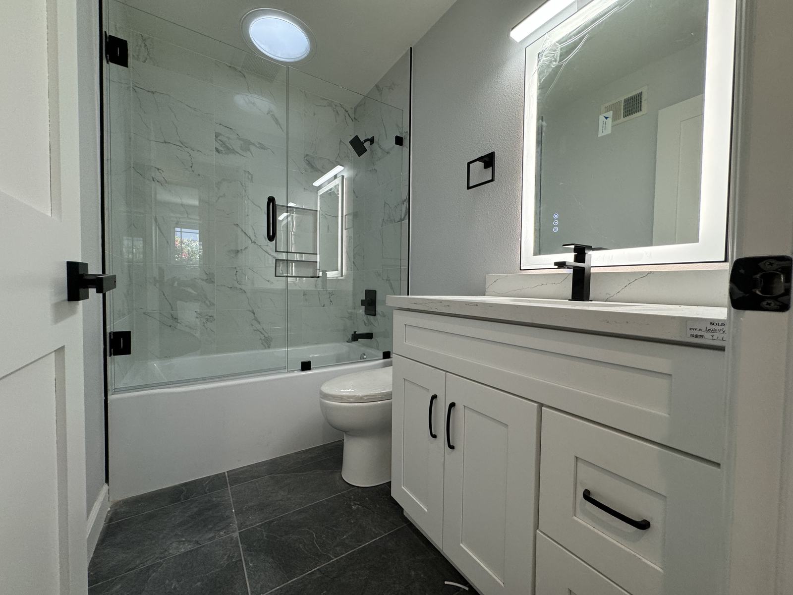 Bathroom remodeling project 11