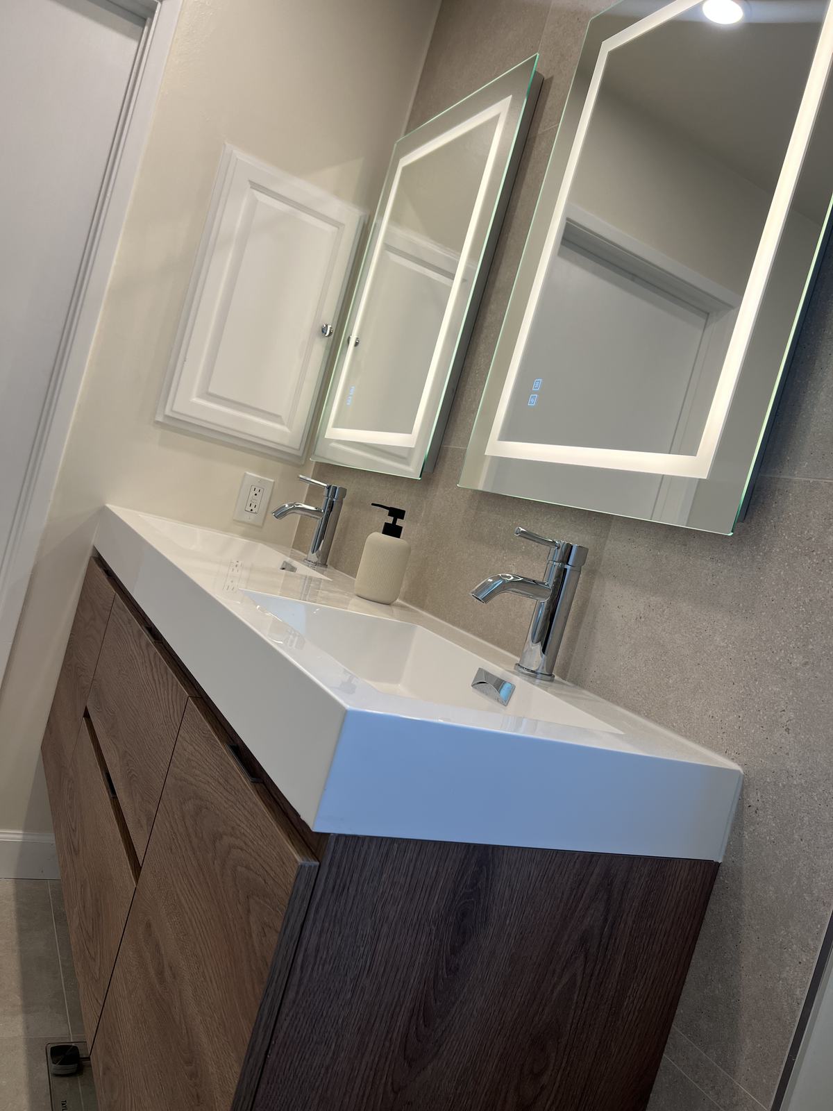 Bathroom remodeling project 36