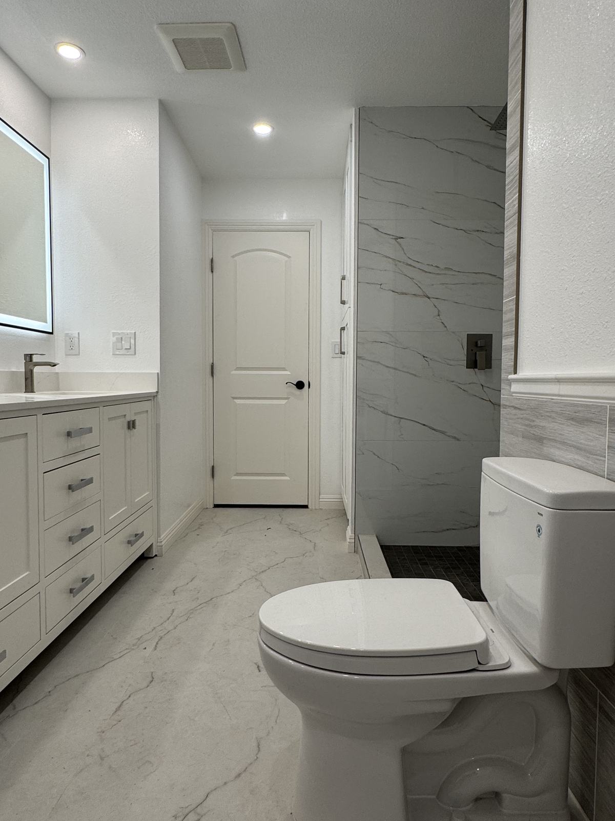 Bathroom remodeling project 49