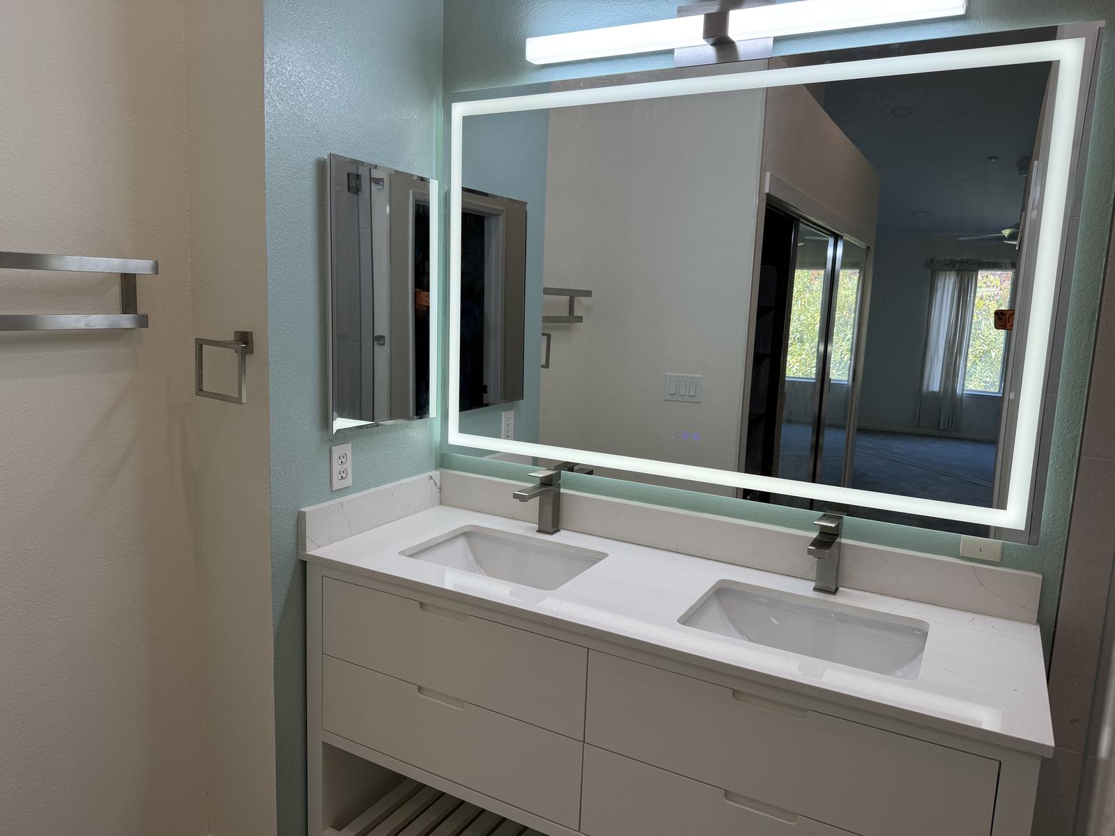 Bathroom remodeling project 70