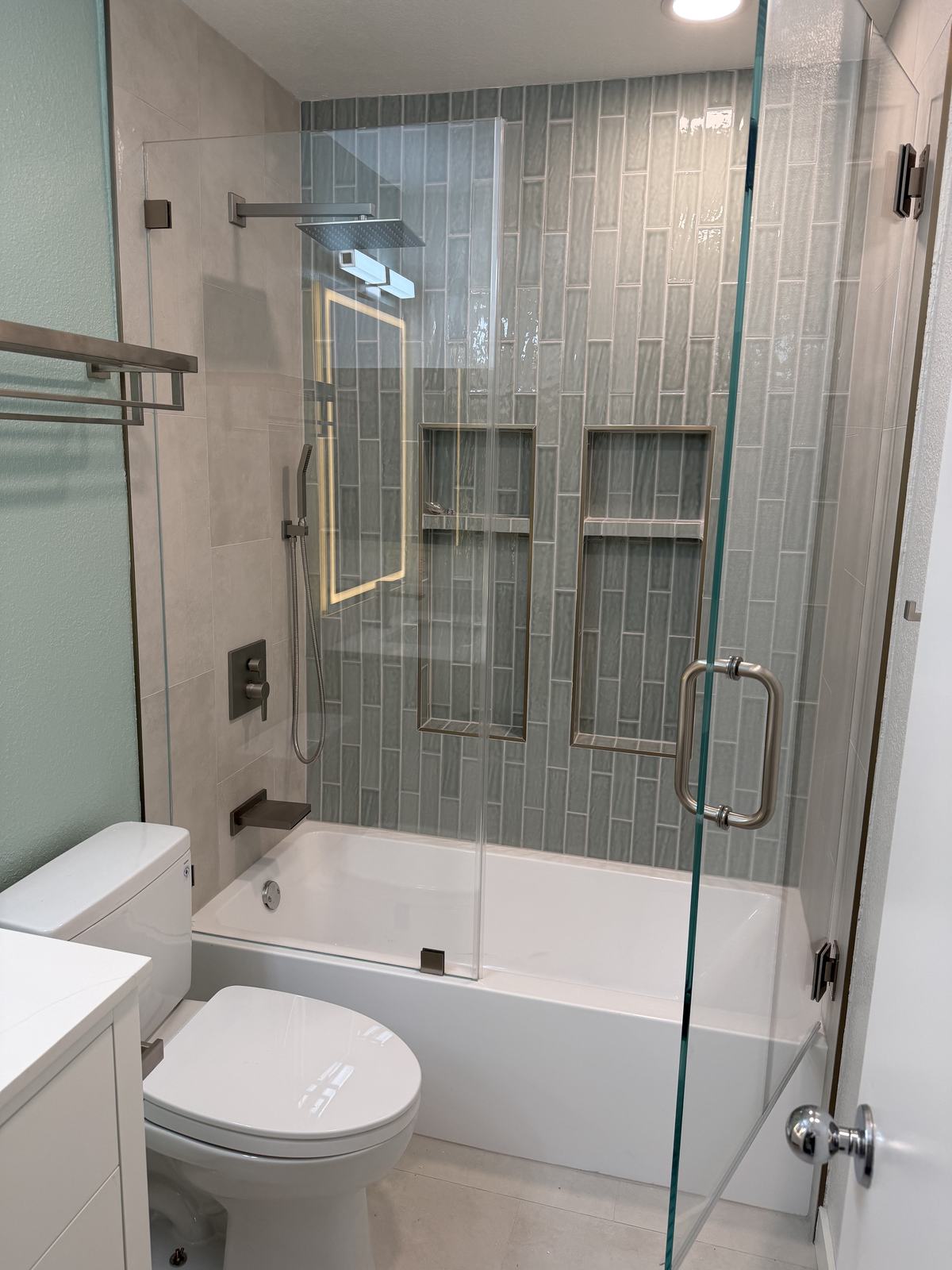 Bathroom remodeling project 72